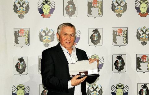 Поздравляем с Днем Рождения Тимофеева Е.Е.