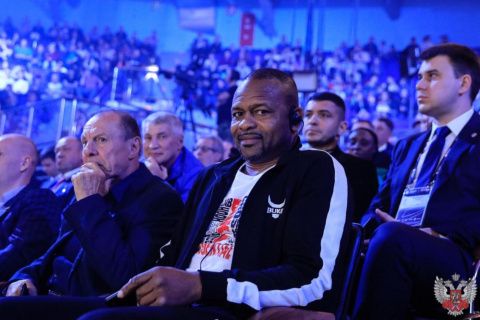 Рой Джонс-младший принял вызов Бернарда Хопкинса