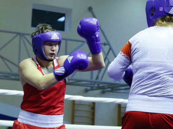 Четыре российские спортсменки проведут свои бои в воскресенье на чемпионате мира по боксу среди женщин в Нью-Дели