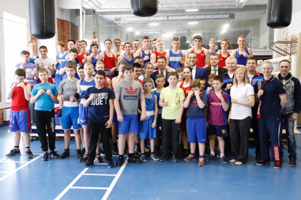 Федерация бокса России выделила 5 млн рублей на восстановление сгоревшей школы бокса во Владимире 