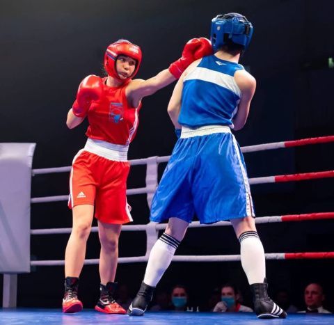 В Иркутске состоялось открытие первенства России по боксу среди юниорок 17-18 лет 