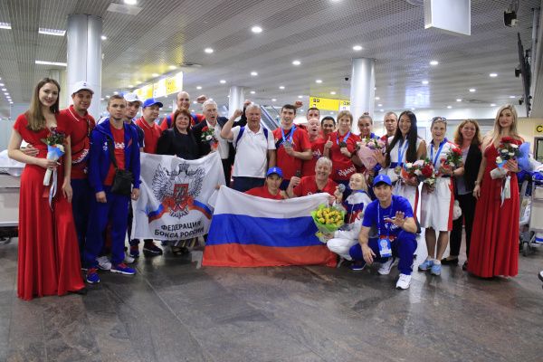 ФОТОГАЛЕРЕЯ. Встреча сборной команды России по боксу с Европейских игр-2019