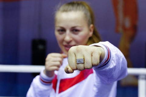 Иван Шидловский: Саадат Далгатова была выбрана капитаном женской сборной России по боксу на европейскую олимпийскую квалификацию