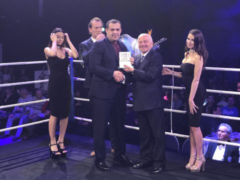 Умар Кремлёв награжден премией EUBC Awards как руководитель лучшей федерации бокса