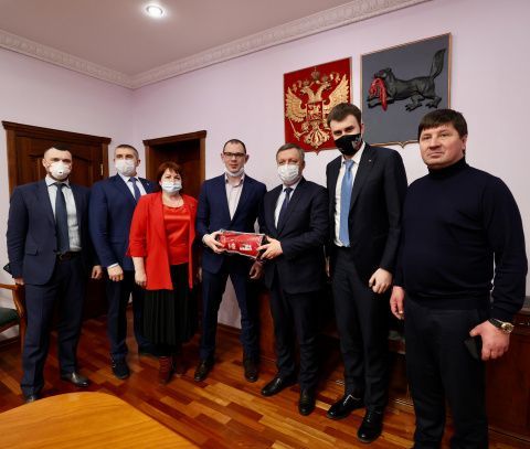 Губернатор Иркутской области и генеральный секретарь Федерации бокса России обсудили развитие бокса в Приангарье
