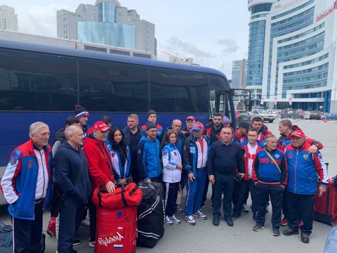 Сборная России прибыла в Екатеринбург