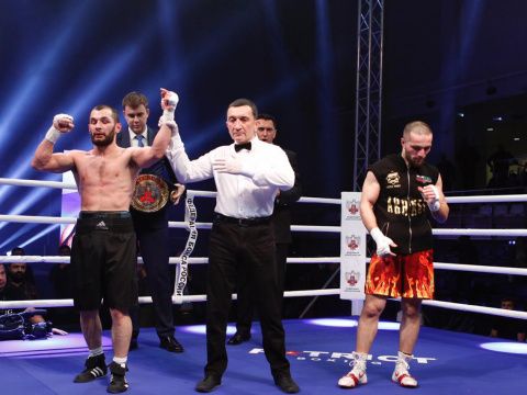 Евченко и Едисултанов, Самедов и Шахназарян встретятся в полуфинале отборочного турнира на Кубок по боксу имени президента РФ В.В. Путина