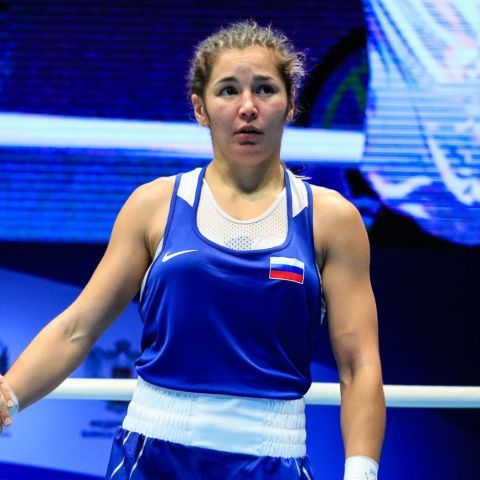 Карина Тазабекова: к полуфиналу чемпионата России по боксу среди женщин я готовилась под AC/DC