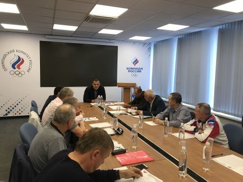Заседание тренерского совета Федерации бокса России проходит в Москве