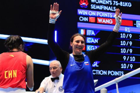 Земфира Магомедалиева в финале чемпионата мира, у Саадат Далгатовой - бронза