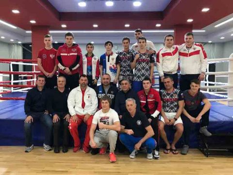 Семь боксеров сборной команды России среди юниоров вышли в финал международного турнира в Чехии