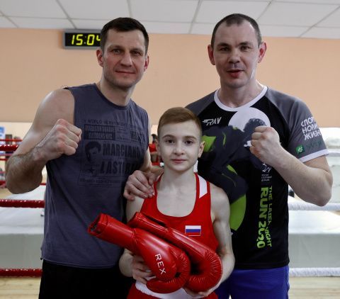 Олимпийский чемпион Егор Мехонцев встретился с иркутскими боксерами