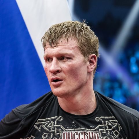 Александр Поветкин продолжит подготовку к реваншу с Диллианом Уайтом в Краснодаре