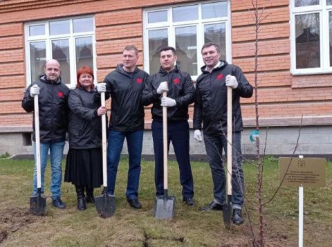 Генеральный секретарь Татьяна Кириенко, боксёры Александр Поветкин и Григорий Дрозд приняли участие в сборе гуманитарной помощи в Чехове