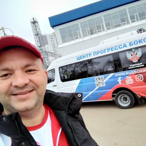Федерация бокса России разберется в ситуации с увольнением волгоградского тренера