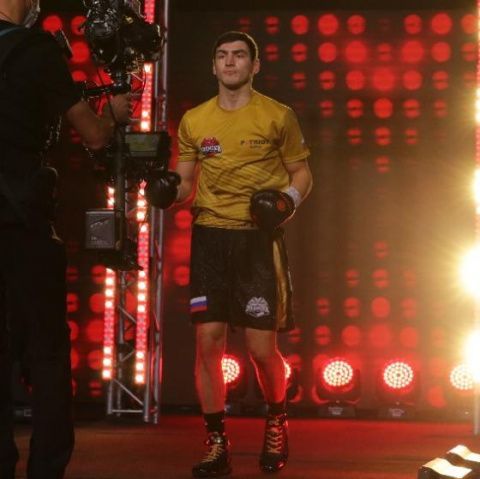 Харитон Агрба на турнире в Уфе победил Андрея Маика