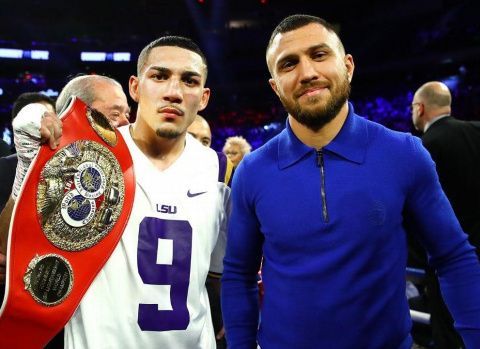 ЛОМАЧЕНКО-ЛОПЕС: БОЙ В ПУСТЫНЕ