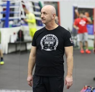 Виталий Сланов провел тренировку для руководства Федерации бокса России и AIBA