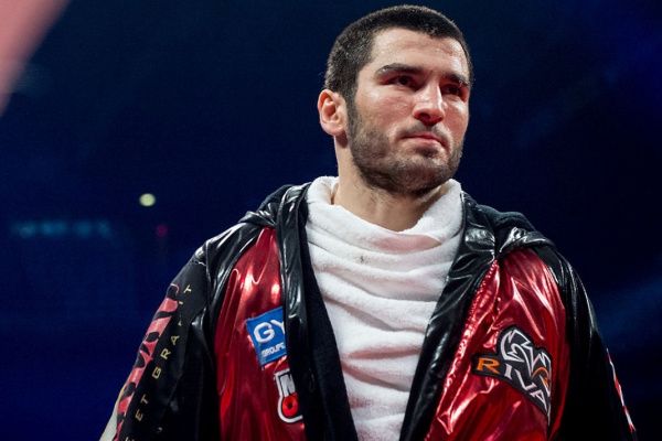 …И ТРИ КРУТЫХ ПАРНЯ