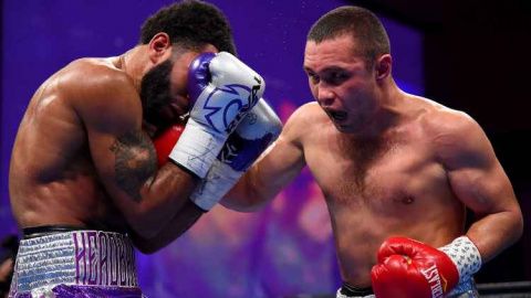 Сергей Липинец нокаутировал Лэймонта Питерсона в 10 раунде