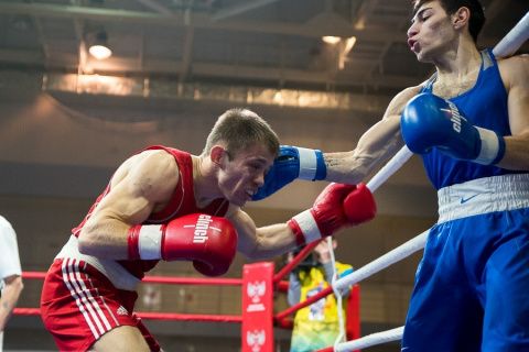 Команды СФО и ПФО лидируют в Кубке России по боксу в Ижевске