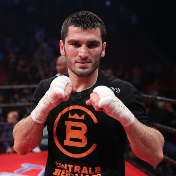 Артур Бетербиев получит чемпионское кольцо IBF