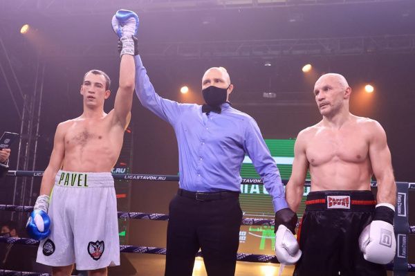 Павел Силягин добился своей пятой победы на профессиональном ринге