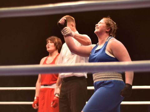Кристина Ткачева выступит в полуфинале чемпионата мира по боксу среди женщин