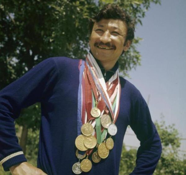 Поздравляем Руфата Асадовича Рискиева с Днём рождения!