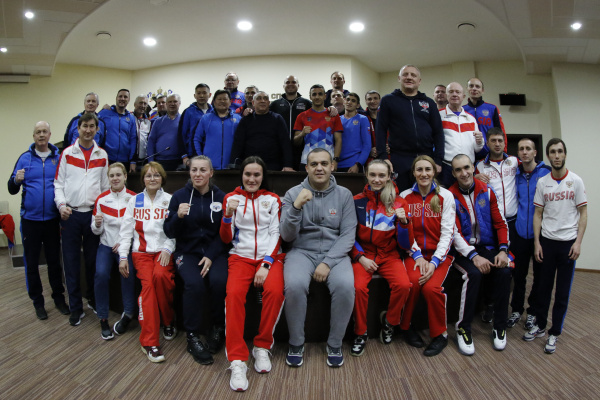 Сборная России чувствует себя отлично и находится под пристальным и постоянным контролем врачей