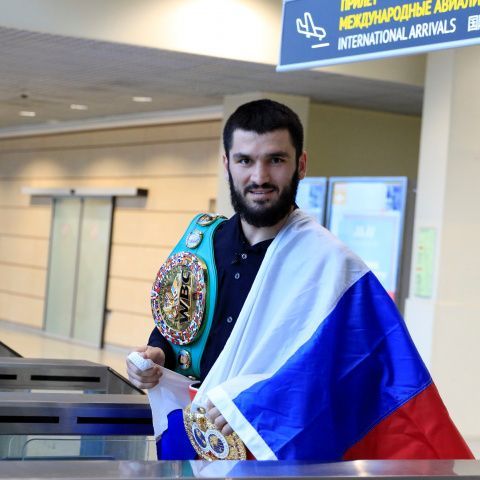 Тренер Артура Бетербиева рассказал о работе с российским боксером
