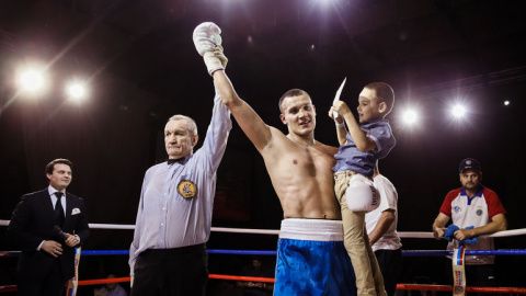 ВЛАСОВ: НОВЫЙ ВЕС И НОВАЯ ПОБЕДА