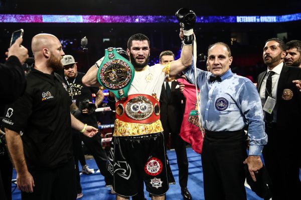 АРТУР БЕТЕРБИЕВ: ПЯТНАДЦАТЫЙ НОКАУТ