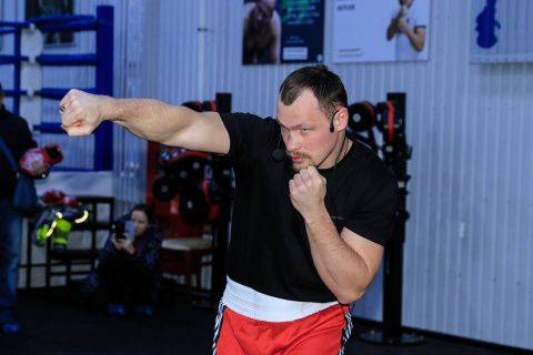 Боксер Алексей Егоров: хочу как можно быстрее провести чемпионский бой 