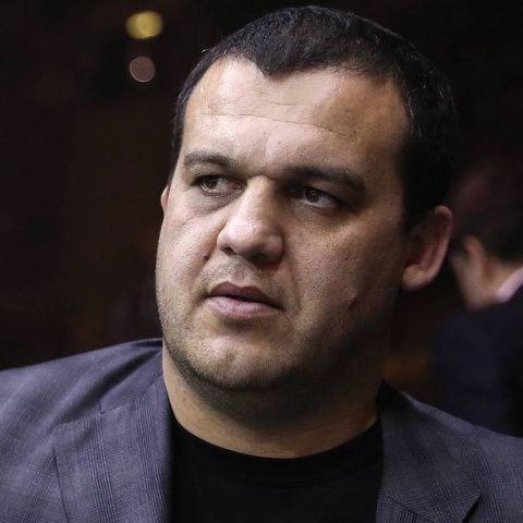 Умар Кремлёв: стараемся контролировать ситуацию с заболевшим коронавирусом тренером сборной России по боксу Антоном Кадушиным
