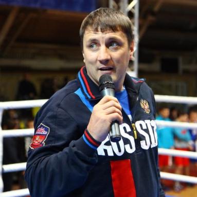 Поздравляем Евгения Ткаченко с юбилеем Поздравляем Евгения Ткаченко с юбилеем