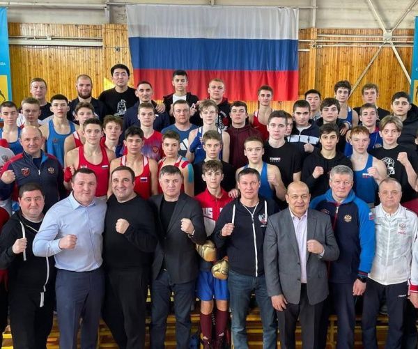 Совет чемпионов Федерации бокса России провёл встречу с национальной сборной
