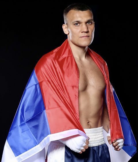 Бой Власова с Буатси 18 декабря отменен из-за травмы британца