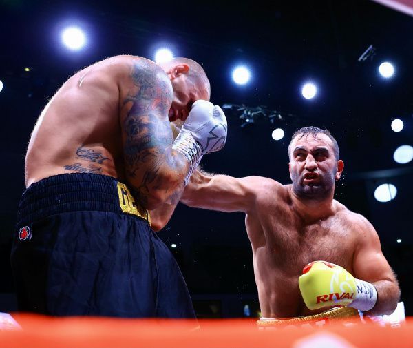 Мурат Гассиев одержал победу над немцем Михаэлем Валлишем