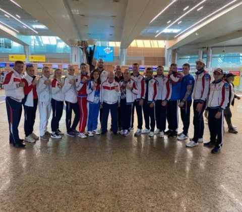 Сборные России по боксу улетели на квалификационный турнир в Париж