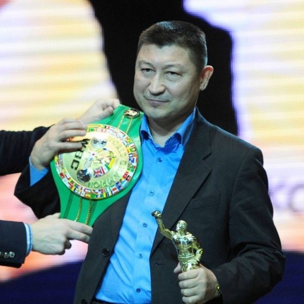 Поздравляем Юрия Арбачакова