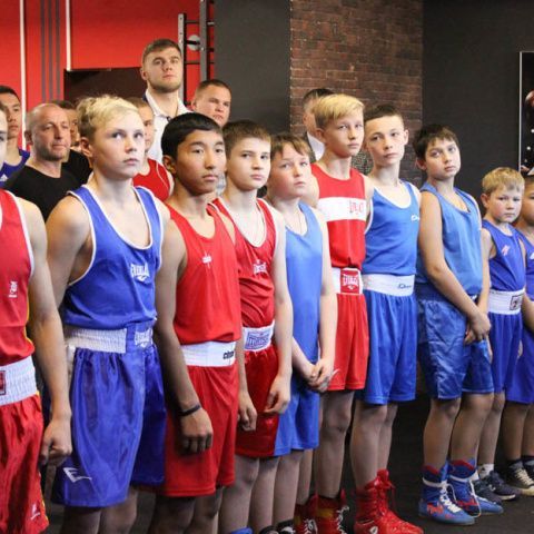 Проект «Бокс в школу» успешно прошел апробацию в Казани