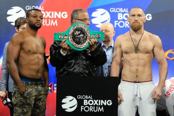 Состоялась церемония взвешивания участников боксерского шоу в Екатеринбурге