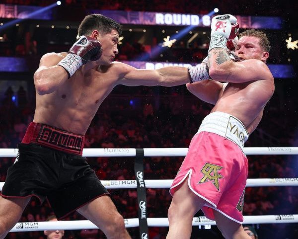 Дмитрий Бивол: "Я наслаждался боем с Саулем Альваресом"