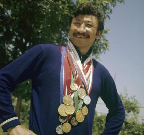 Поздравляем Руфата Асадовича Рискиева с Днём рождения! Поздравляем Руфата Асадовича Рискиева с Днём рождения!