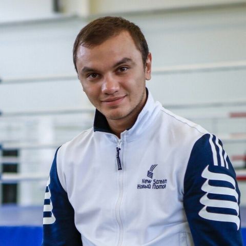 Поздравляем с днем рождения Алишера Миржалалова Поздравляем с днем рождения Алишера Миржалалова