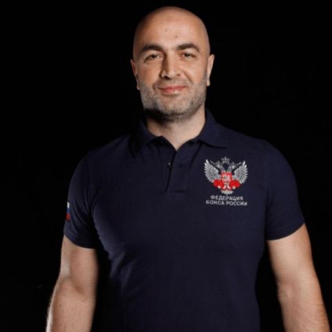 Поздравляем Али Пидуриева Поздравляем Али Пидуриева