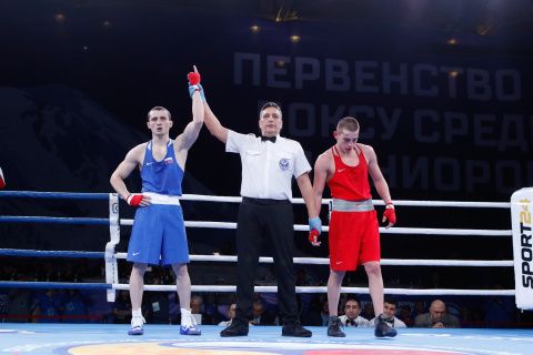 Абаев и Дынник выиграли предварительные поединки на первенстве Европы по боксу 19-22 во Владикавказе