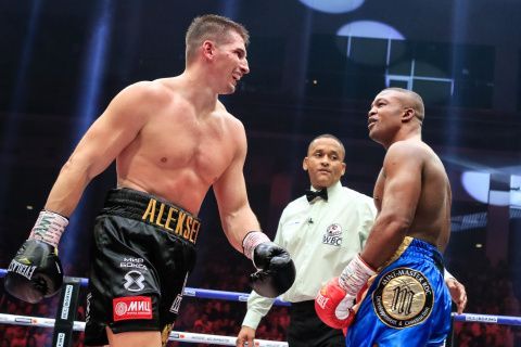 Бой Алексея Папина и чемпиона WBC Илунги Макабу запланирован на 3 сентября