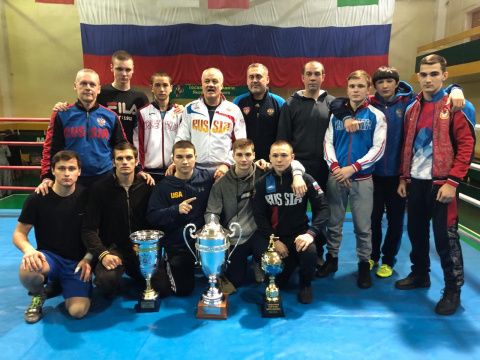 Сборная России по боксу среди юниоров заняла первое место на турнире в Магаданской области